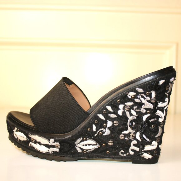 Donald J. Pliner Shoes - Donald Pliner Embroidered Wedge Heel 8.5 m